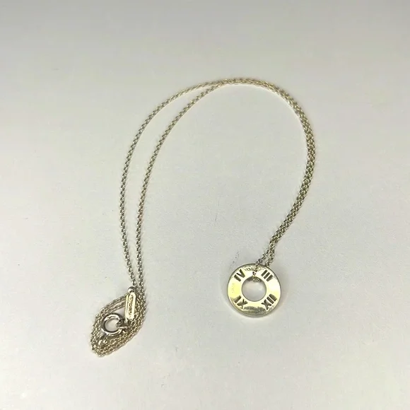 Tiffany&Co Atlas Circle Pendant Necklace 16” Sterling Silver - Picture 3 of 3